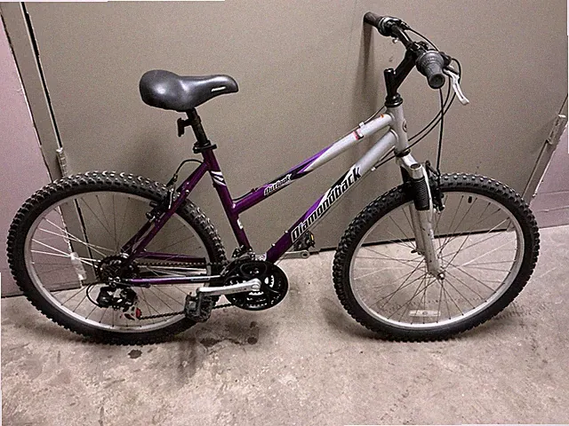 Diamondback Gravel, 21 speed MTB 19” frame front suspension. Perfect Condition